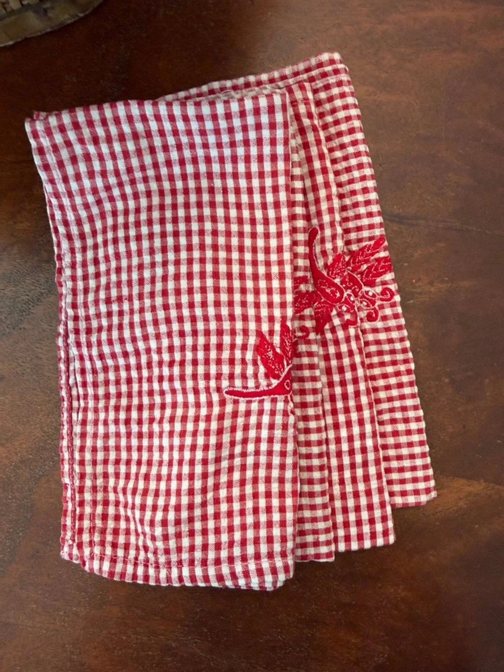 Vintage April Cornell Red Gingham Dragonfly Tablecloth Floral Hem & Four Napkins